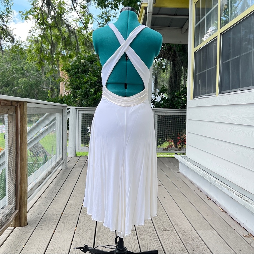 Bebe: Vintage Elegant White Plunge Criss-Cross Dress. Size Medium. - Picture 3 of 13